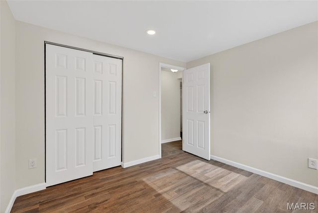 2165 E Humes Lane, Florissant, MO 63033