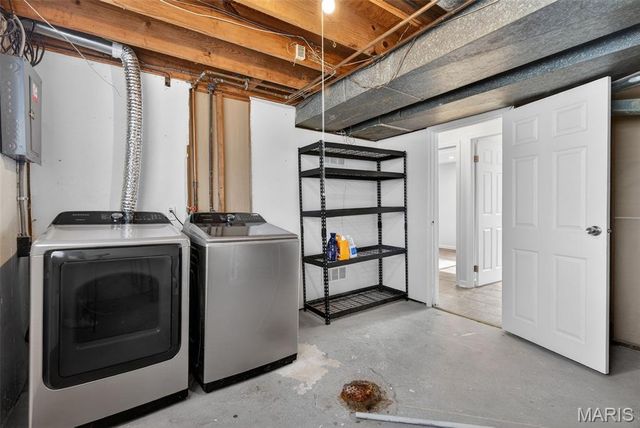 2165 E Humes Lane, Florissant, MO 63033