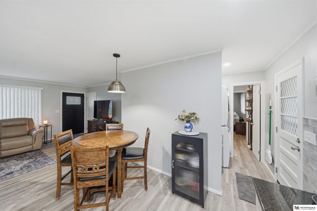 200 E Cherrywood Drive, Lincoln, NE 68510