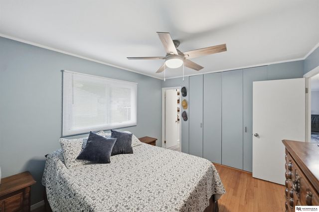 200 E Cherrywood Drive, Lincoln, NE 68510