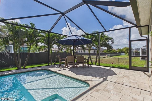 437 NW 38th PL, Cape Coral, FL 33993