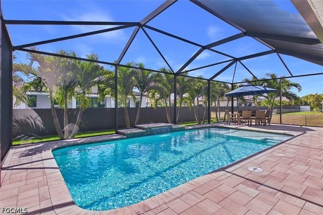437 NW 38th PL, Cape Coral, FL 33993
