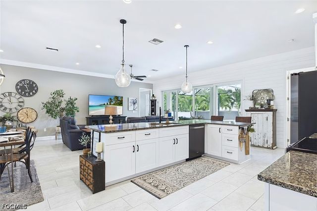 437 NW 38th PL, Cape Coral, FL 33993
