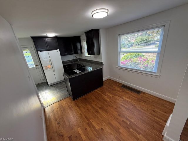 2388 Jefferson Avenue, Winston-salem, NC 27103