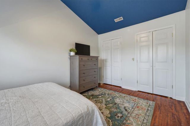 80 Palm Drive, Huntington, WV 25705