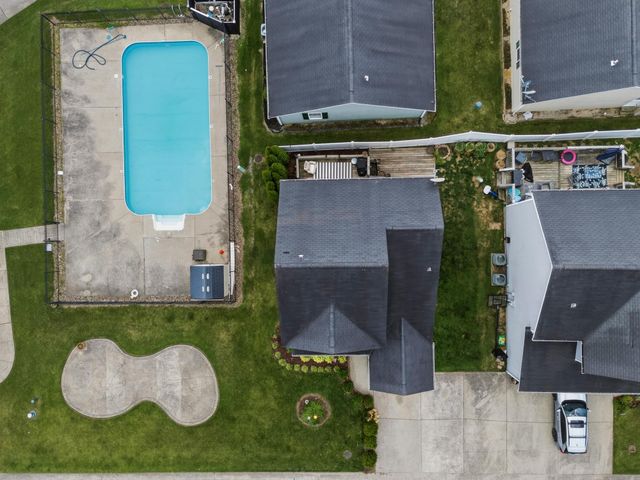 80 Palm Drive, Huntington, WV 25705