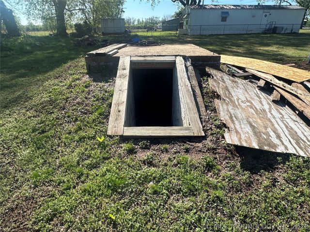 408184 Highway 266, Henryetta, OK 74437