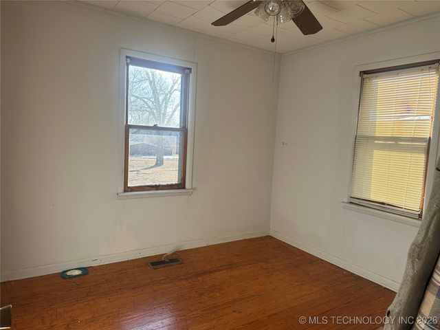 408184 Highway 266, Henryetta, OK 74437