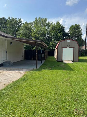1809 Woodland Drive, Paragould, AR 72450
