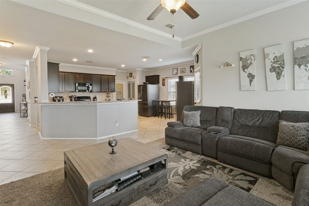 361 Coral Vine Lane, Fort Worth, TX 76028 — photo 5