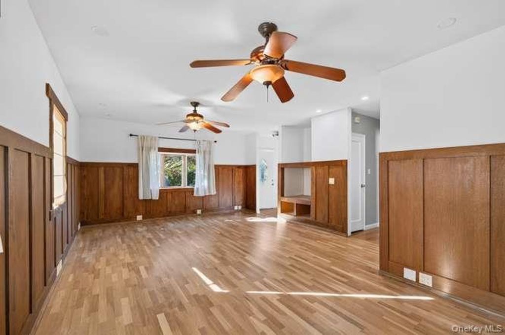 484 Croyden Road, Garden City South, NY 11530 — photo 5