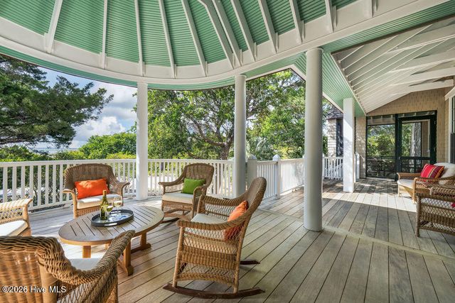 10 Green Teal Trail, Bald Head Island, NC 28461