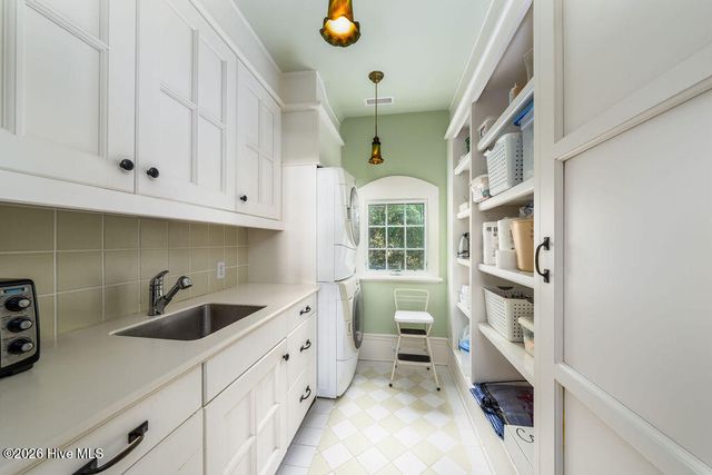 10 Green Teal Trail, Bald Head Island, NC 28461