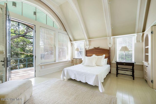 10 Green Teal Trail, Bald Head Island, NC 28461