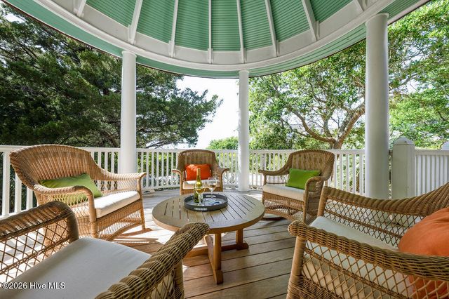 10 Green Teal Trail, Bald Head Island, NC 28461