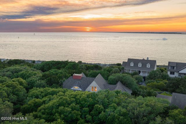 10 Green Teal Trail, Bald Head Island, NC 28461
