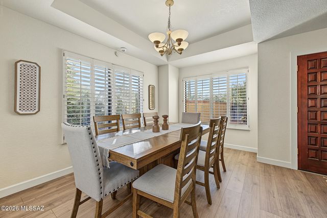 764 E Camino Diestro, Oro Valley, AZ 85704
