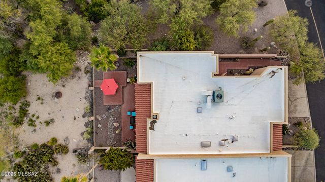 764 E Camino Diestro, Oro Valley, AZ 85704