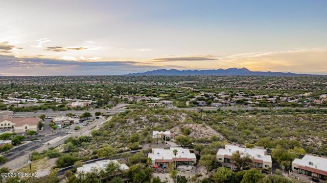 764 E Camino Diestro, Oro Valley, AZ 85704