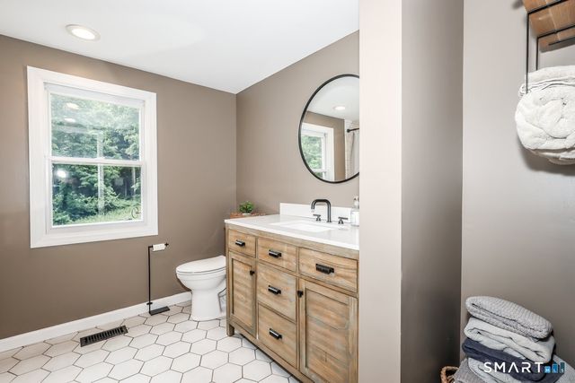 18 Hinckley Road, Washington, CT 06777