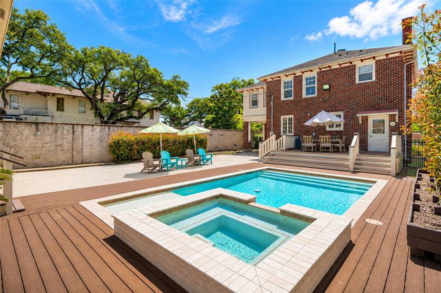 1606 Rosenberg Street, Galveston, TX 77550