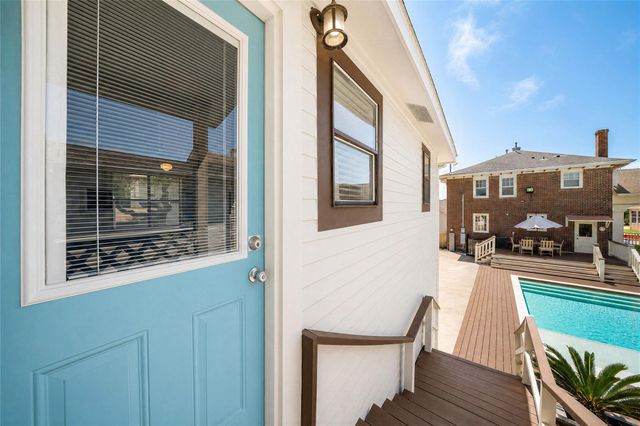 1606 Rosenberg Street, Galveston, TX 77550