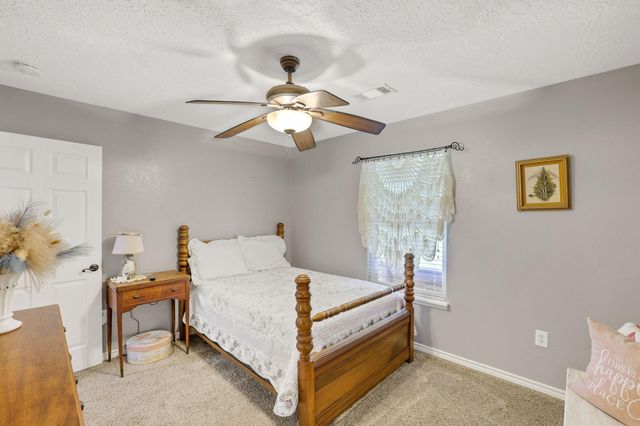 413 Barnett Lane, Livingston, TX 77351