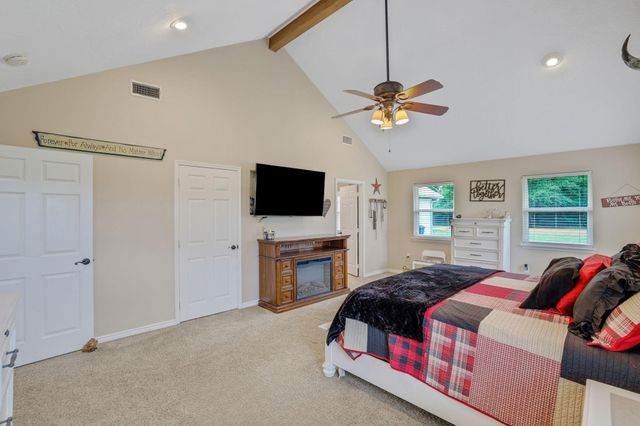 413 Barnett Lane, Livingston, TX 77351