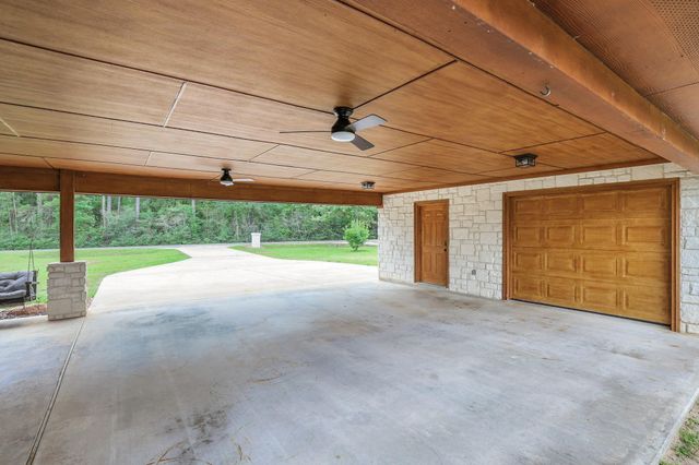 413 Barnett Lane, Livingston, TX 77351