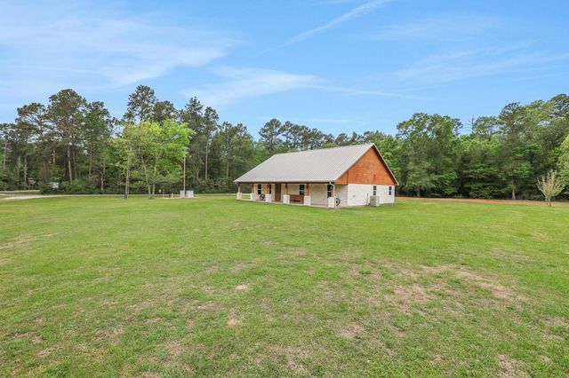 413 Barnett Lane, Livingston, TX 77351