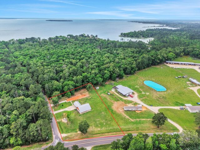 413 Barnett Lane, Livingston, TX 77351