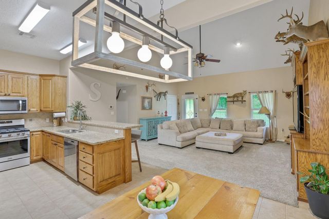 413 Barnett Lane, Livingston, TX 77351