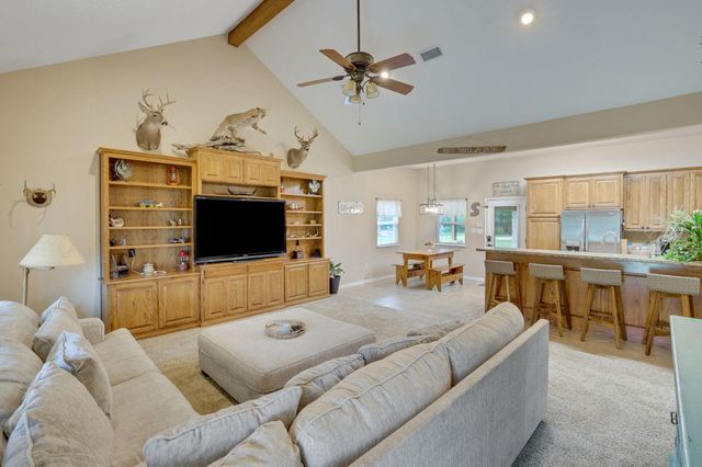 413 Barnett Lane, Livingston, TX 77351