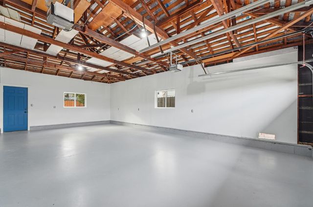 6787 9th Ave, Sacramento, CA 95820