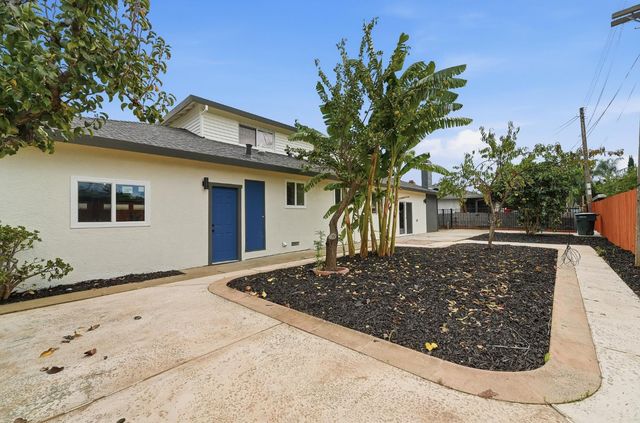 6787 9th Ave, Sacramento, CA 95820