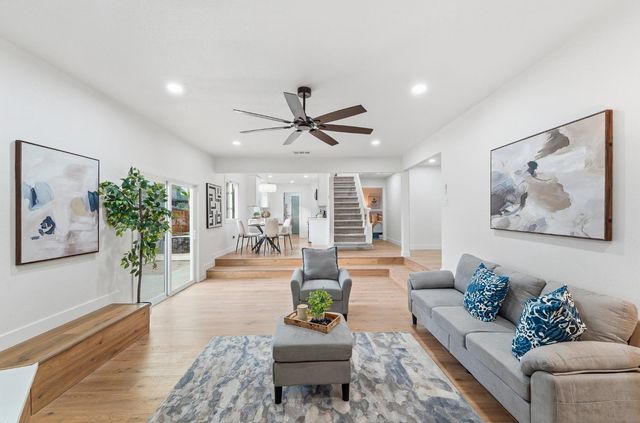 6787 9th Ave, Sacramento, CA 95820