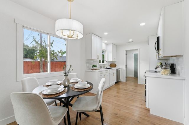 6787 9th Ave, Sacramento, CA 95820