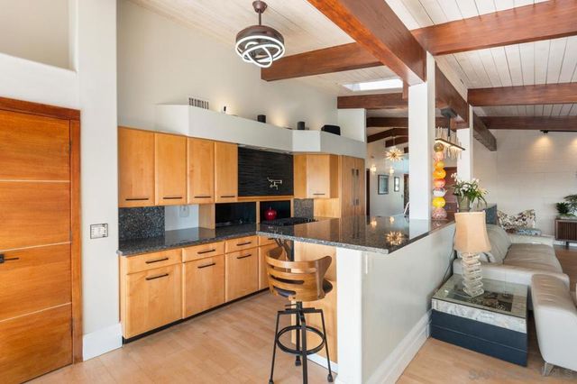 2402 Alto Cerro Circle, San Diego, CA 92109