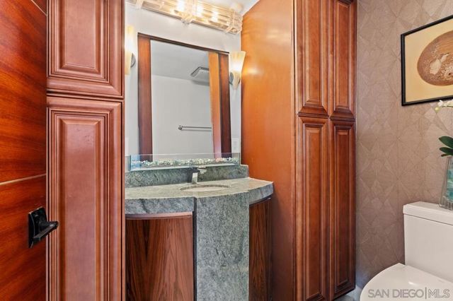 2402 Alto Cerro Circle, San Diego, CA 92109