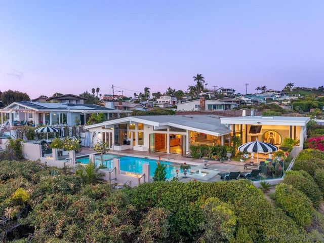 2402 Alto Cerro Circle, San Diego, CA 92109