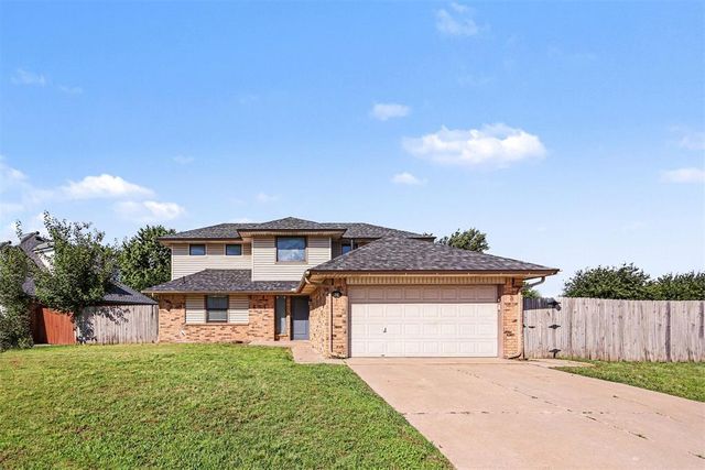 2441 E Hills Drive, Moore, OK 73160