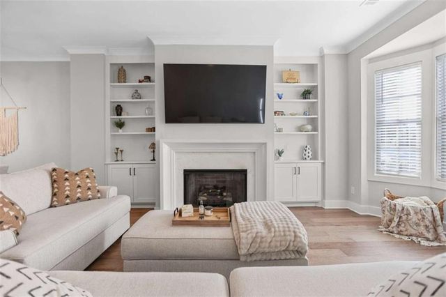 4466 Lemon St, Acworth, GA 30101