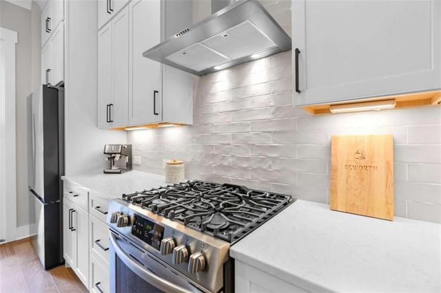 4466 Lemon St, Acworth, GA 30101