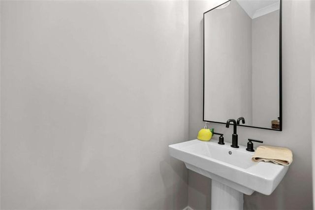 4466 Lemon St, Acworth, GA 30101