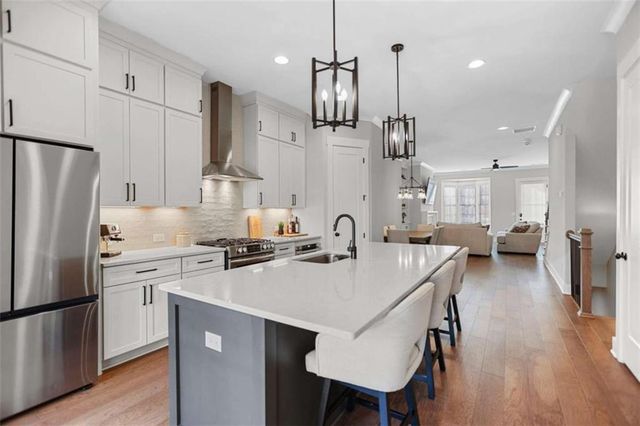 4466 Lemon St, Acworth, GA 30101