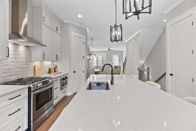 4466 Lemon St, Acworth, GA 30101