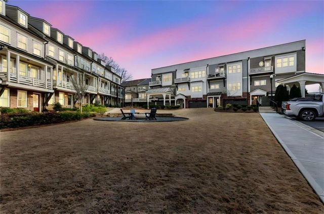 4466 Lemon St, Acworth, GA 30101