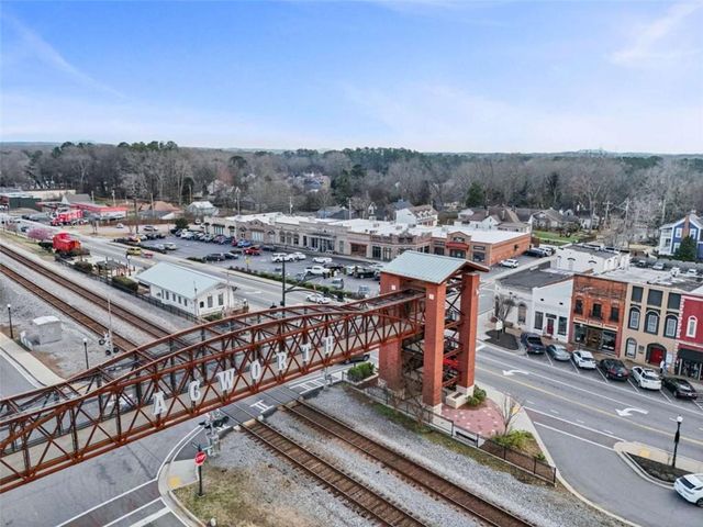 4466 Lemon St, Acworth, GA 30101