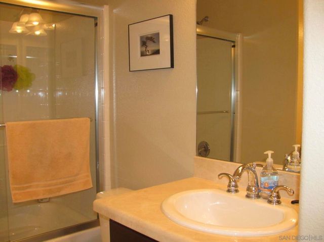 8807 N Promenade Pl, San Diego, CA 92123
