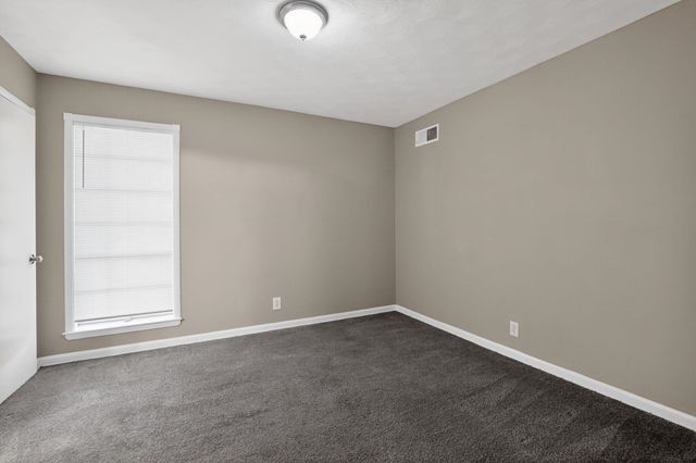 3346 COVINGTON PIKE, Memphis, TN 38134